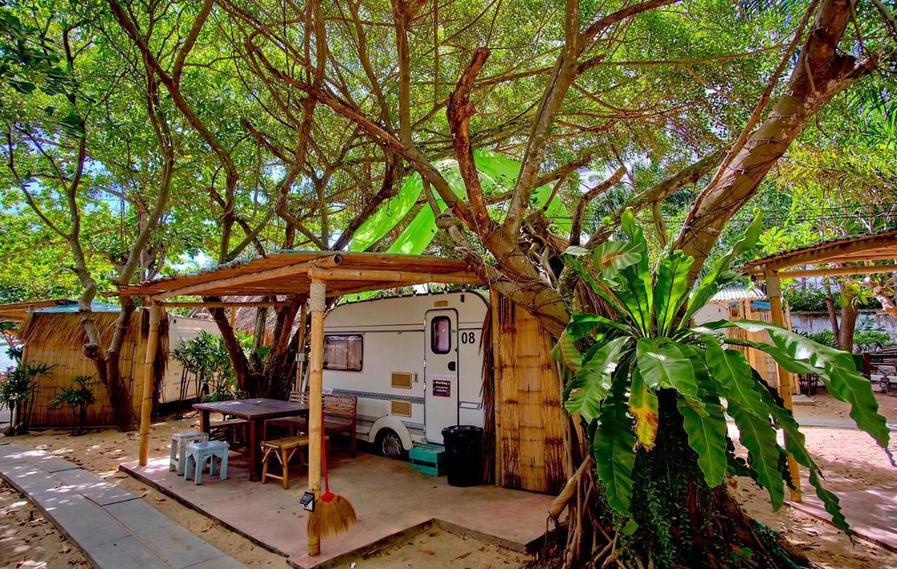 נה ג'ומטיין Beach House Camp מראה חיצוני תמונה